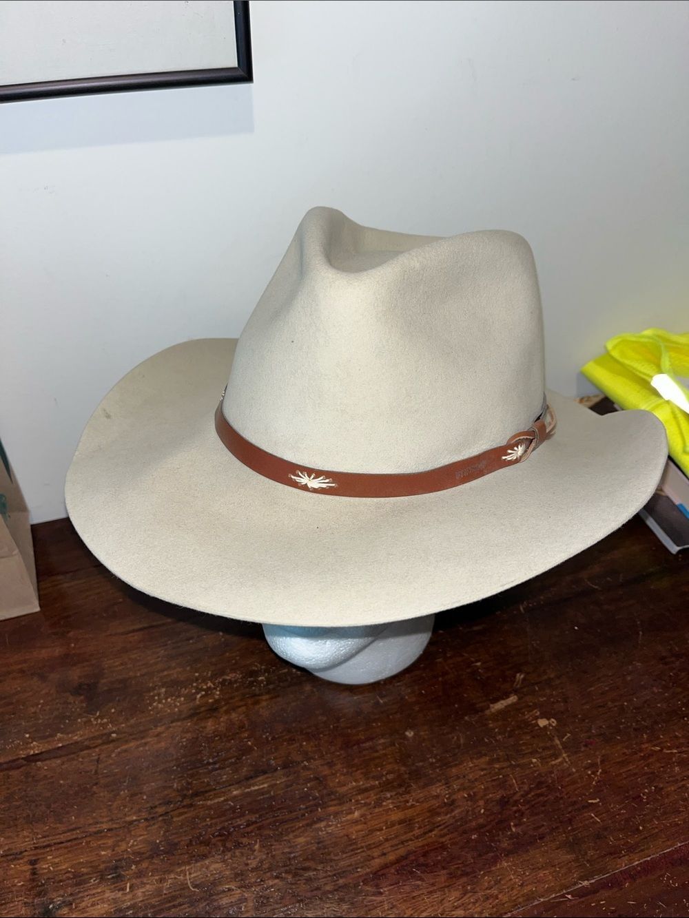 Starburst Western Stetson The Gun Club 4X Fur Felt Cowboy Leather Band 7 3/8 Hat